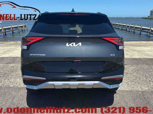 Used 2025 Kia Sportage SX Prestige image 9