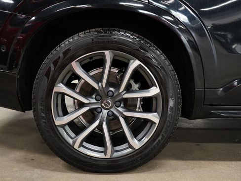 Used 2018 Volvo XC90 T6 Momentum w/ Convenience Package AWD/4WD image 32