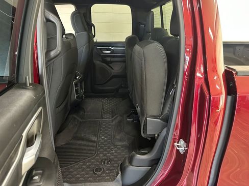 Used 2021 RAM 1500 Big Horn AWD/4WD image 40