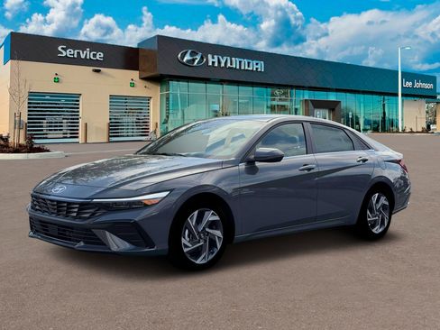 New 2026 Hyundai Elantra Limited FWD image 2