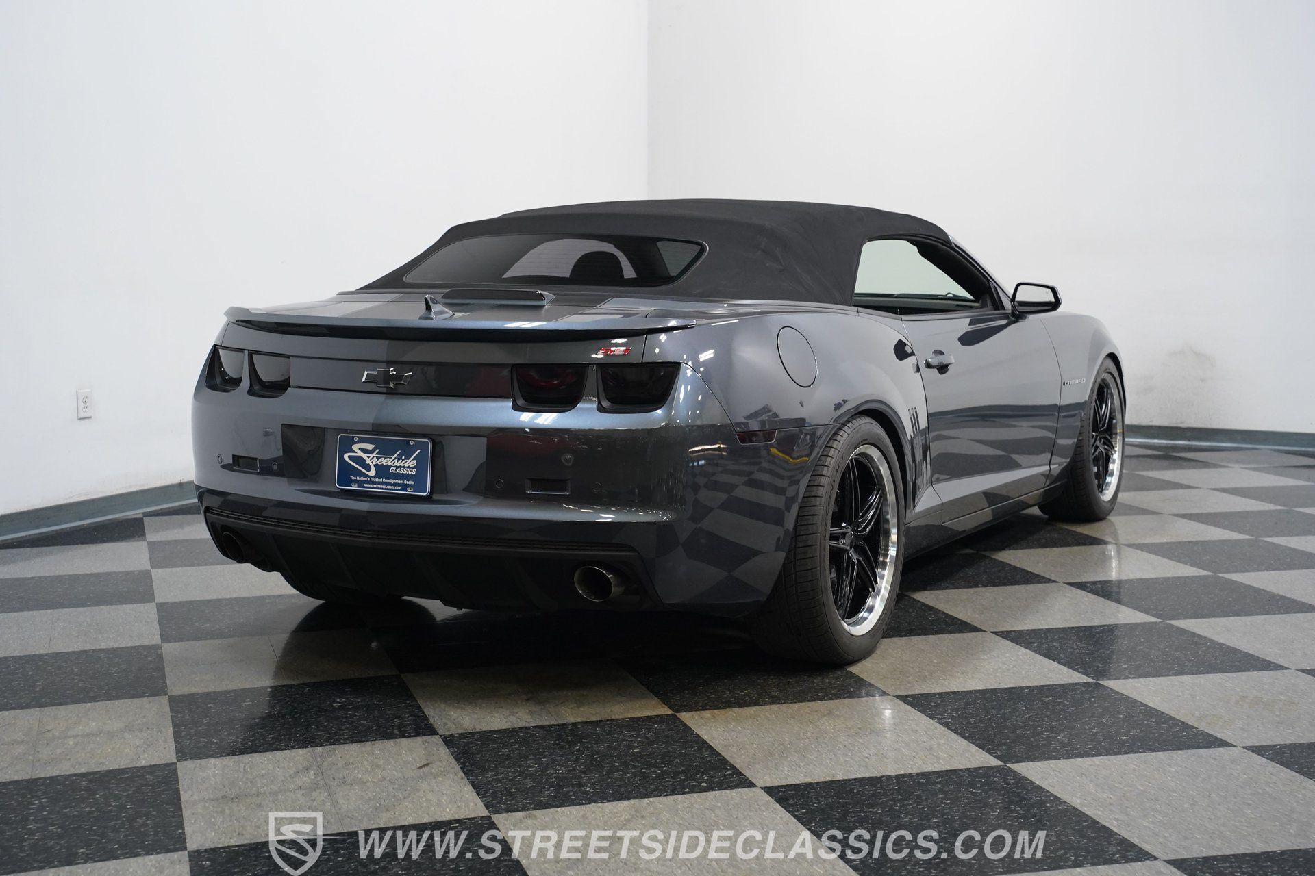 Used 2011 Chevrolet Camaro SS w/ RS Package RWD image 12
