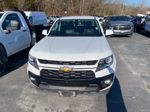Used 2022 Chevrolet Colorado LT w/ Luxury Package image 3