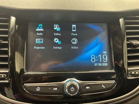 Used 2017 Chevrolet Trax LT AWD/4WD image 28