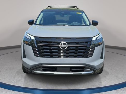 New 2026 Nissan Pathfinder Platinum AWD/4WD image 2