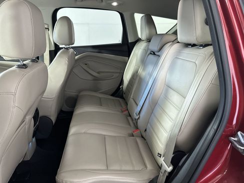 Used 2017 Ford Escape Titanium image 27