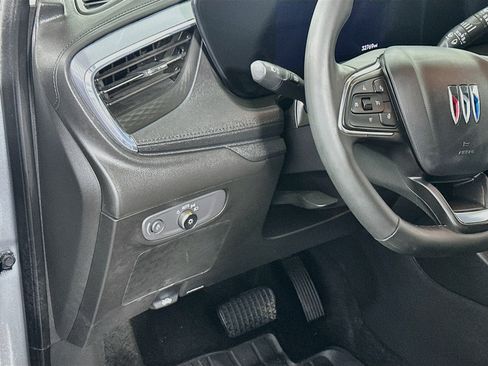 Used 2025 Buick Encore GX Sport Touring w/ Advanced Technology Package FWD image 17