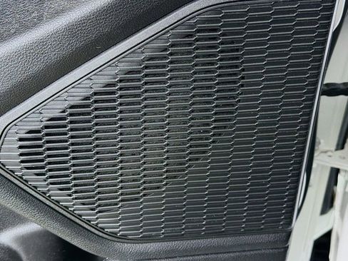 Used 2023 Jeep Grand Cherokee Laredo image 21