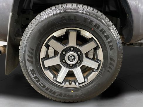 Used 2014 Toyota Tacoma PreRunner w/ SR5 Package image 22