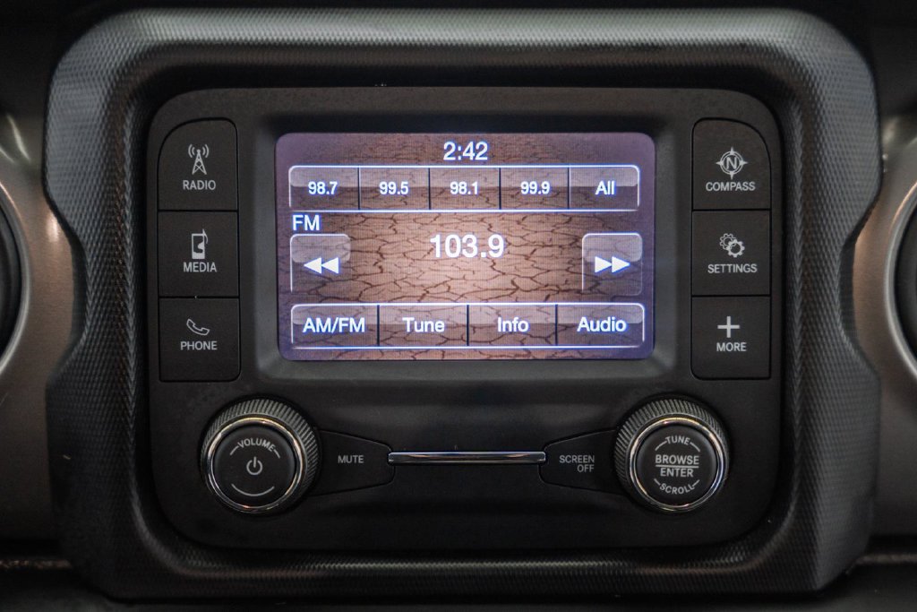 Used 2021 Jeep Gladiator Sport AWD/4WD image 21