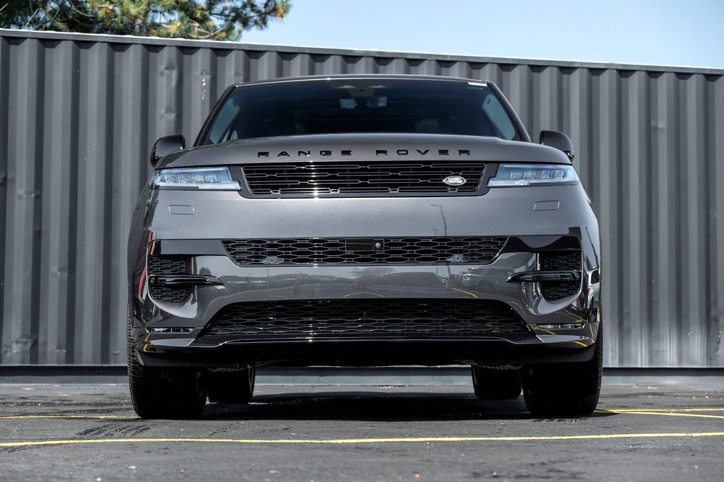 New 2026 Land Rover Range Rover Sport Dynamic SE AWD/4WD image 5