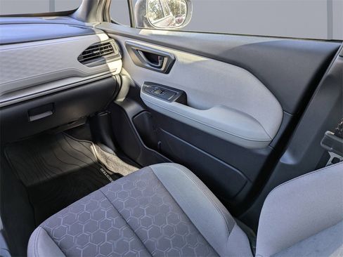 Certified 2025 Subaru Forester image 17