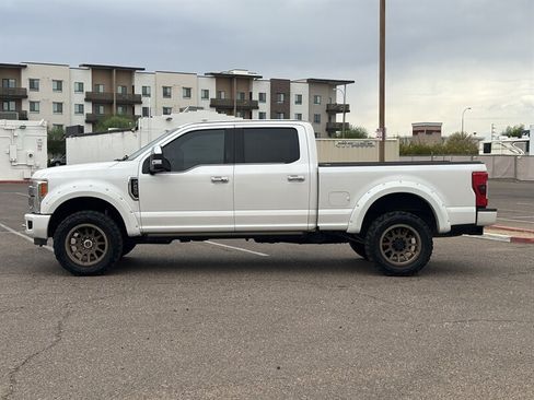 Used 2017 Ford F250 Platinum w/ Platinum Ultimate Package AWD/4WD image 7