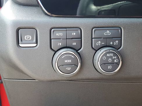 Used 2025 Chevrolet Silverado 1500 RST AWD/4WD image 20
