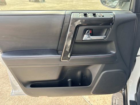 Used 2024 Toyota 4Runner TRD Off-Road image 34