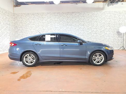 Used 2018 Ford Fusion SE image 7