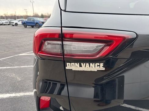 Used 2025 Ford Escape SE image 39