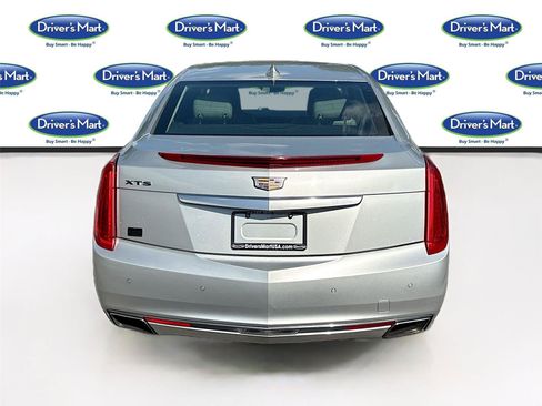 Used 2017 Cadillac XTS Luxury FWD image 6