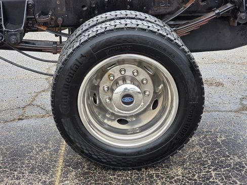 Used 2021 Ford F450 XL w/ Power Equipment Group image 15