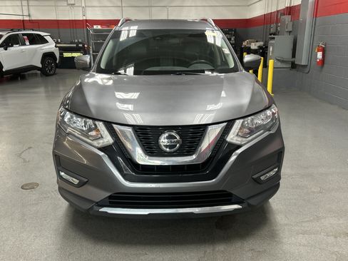 Used 2019 Nissan Rogue SL FWD image 3