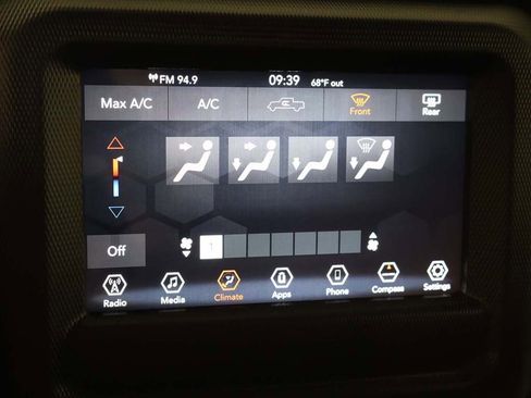 Used 2022 Jeep Gladiator Sport image 39