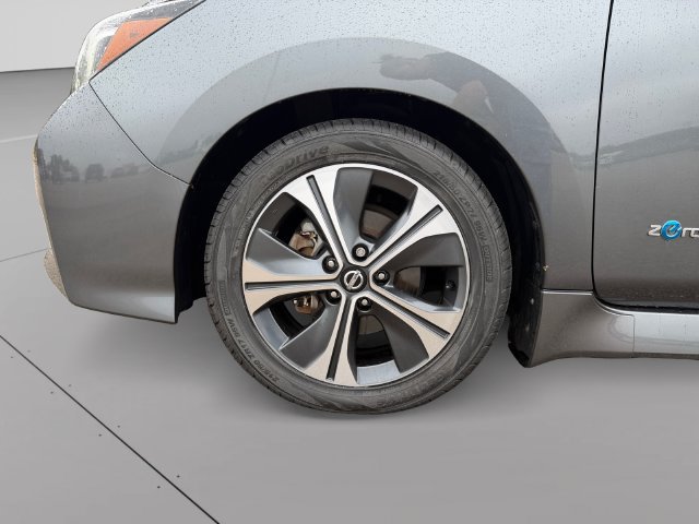 Used 2018 Nissan Leaf SL w/ SL Technology Package FWD image 9