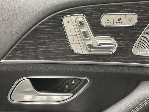 Certified 2024 Mercedes-Benz GLS 450 4MATIC image 12