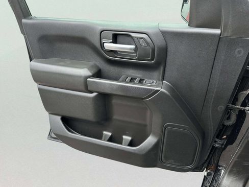 Used 2021 Chevrolet Silverado 1500 Custom Trail Boss w/ LPO, Dark Essentials Package image 12