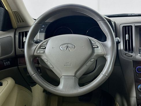 Used 2013 INFINITI G37 Journey w/ Premium Pkg image 18