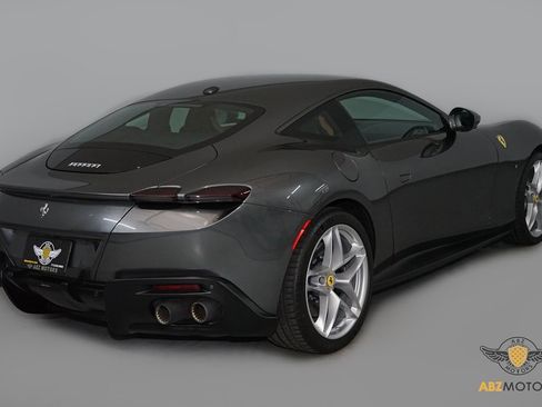 Used 2021 Ferrari Roma image 6
