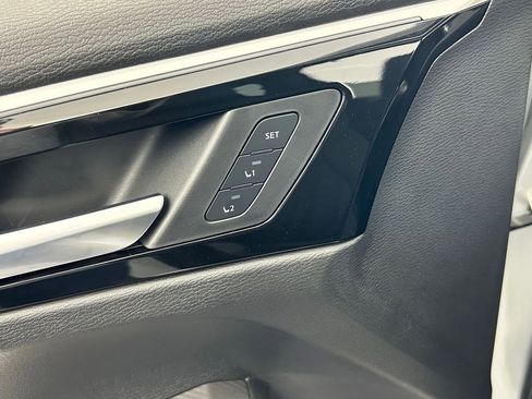 New 2025 Mitsubishi Outlander SEL image 13