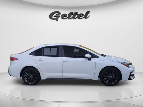 Used 2023 Toyota Corolla SE image 4