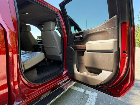 Used 2019 GMC Sierra 1500 SLT w/ SLT Premium Plus Package AWD/4WD image 39