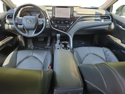 Used 2024 Toyota Camry XSE image 9