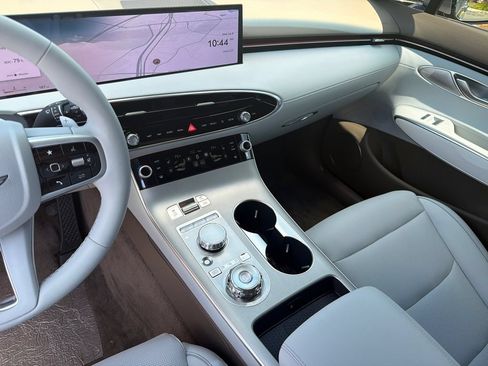 New 2026 Genesis GV70 2.5T Advanced AWD/4WD image 28