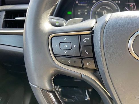 Certified 2020 Lexus ES 300h w/ Accessory Package image 17