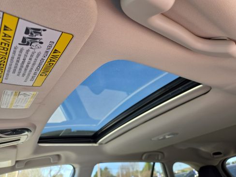 Certified 2025 Subaru Outback Limited image 28