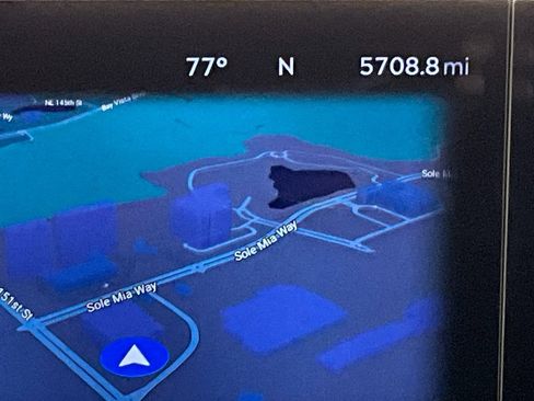 Used 2025 Lincoln Navigator Reserve w/ Jet Appearance Package image 17