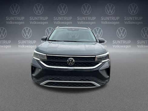 Used 2023 Volkswagen Taos SE FWD image 11