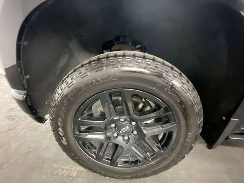 Used 2022 Chevrolet Silverado 1500 LT Trail Boss w/ LT Trail Boss Premium Package image 31