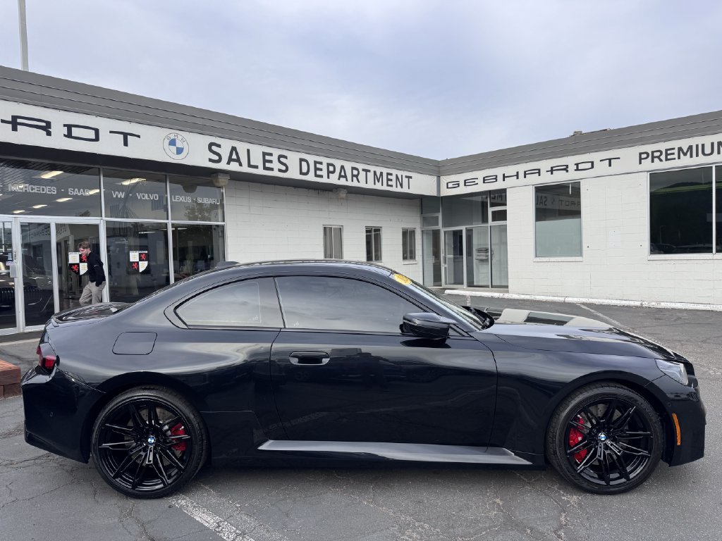 Used 2025 BMW M2 w/ Lighting Package RWD image 8