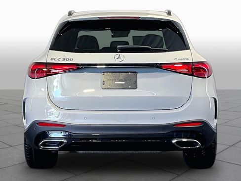New 2026 Mercedes-Benz GLC 300 4MATIC image 4