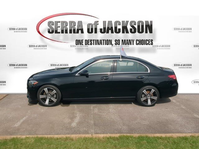 Used 2025 Mercedes-Benz C 300 Sedan image 5