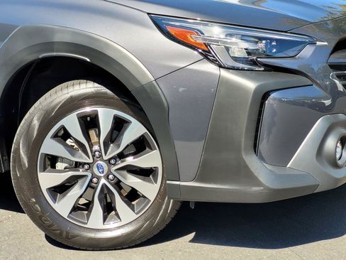 Certified 2023 Subaru Outback Touring XT AWD/4WD image 11