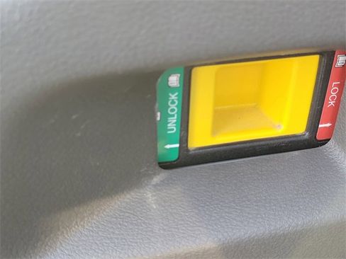 Used 2022 Ford Transit 350 XLT image 31