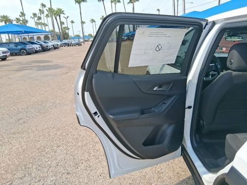 New 2026 Chevrolet Equinox LT w/ Safety and Technology Package FWD image 16