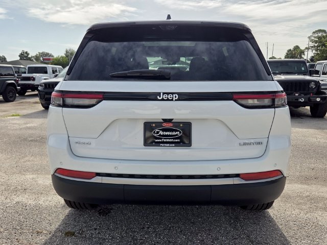 New 2026 Jeep Grand Cherokee Limited w/ Luxury Tech Group II AWD/4WD image 7