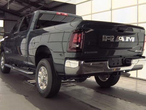 Used 2026 RAM 2500 Big Horn AWD/4WD image 6