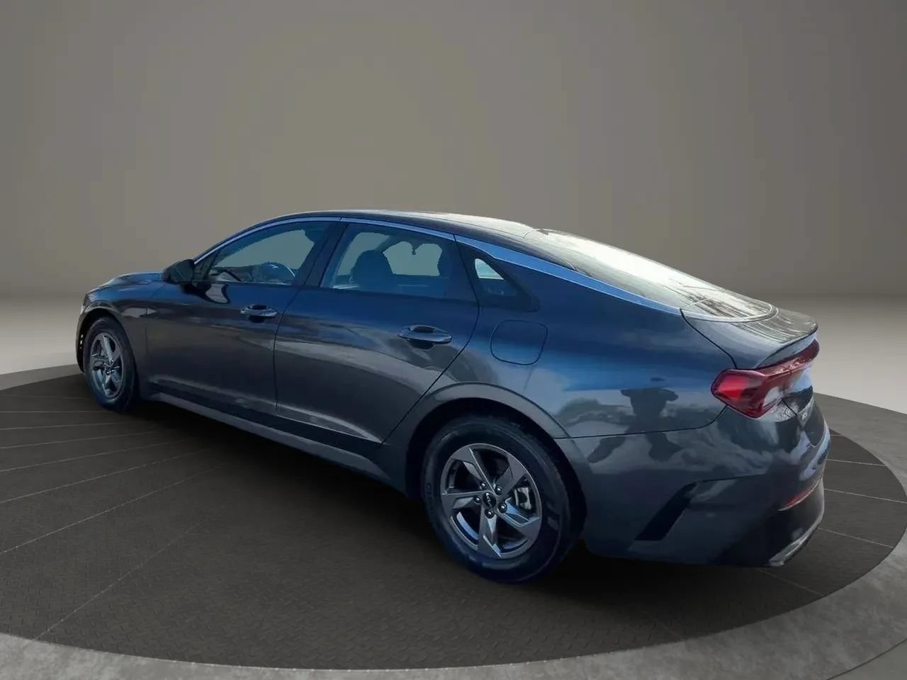 Used 2023 Kia K5 LXS FWD image 3