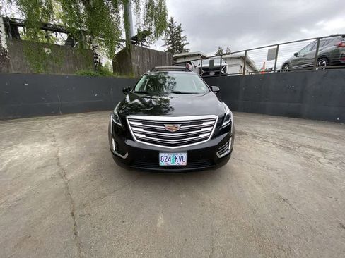 Used 2018 Cadillac XT5 Premium Luxury AWD/4WD image 9