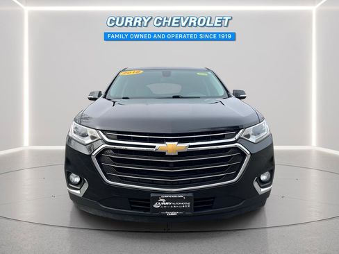 Used 2018 Chevrolet Traverse LT w/ LPO, 'HIT The Road' Package image 3